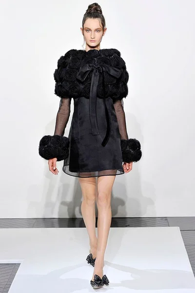 Look 13